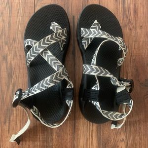 Chaco Z/2 Sandals Women’s Size 9 Chevron